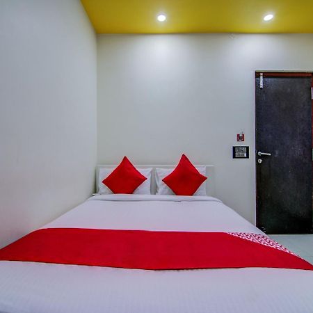 Oyo 5362 Hotel Spar Grand Вішакхапатнам Екстер'єр фото